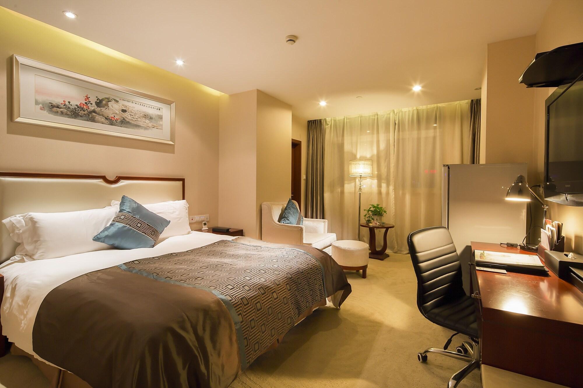 Landison Plaza International Hotel Zhenjiang  Bagian luar foto