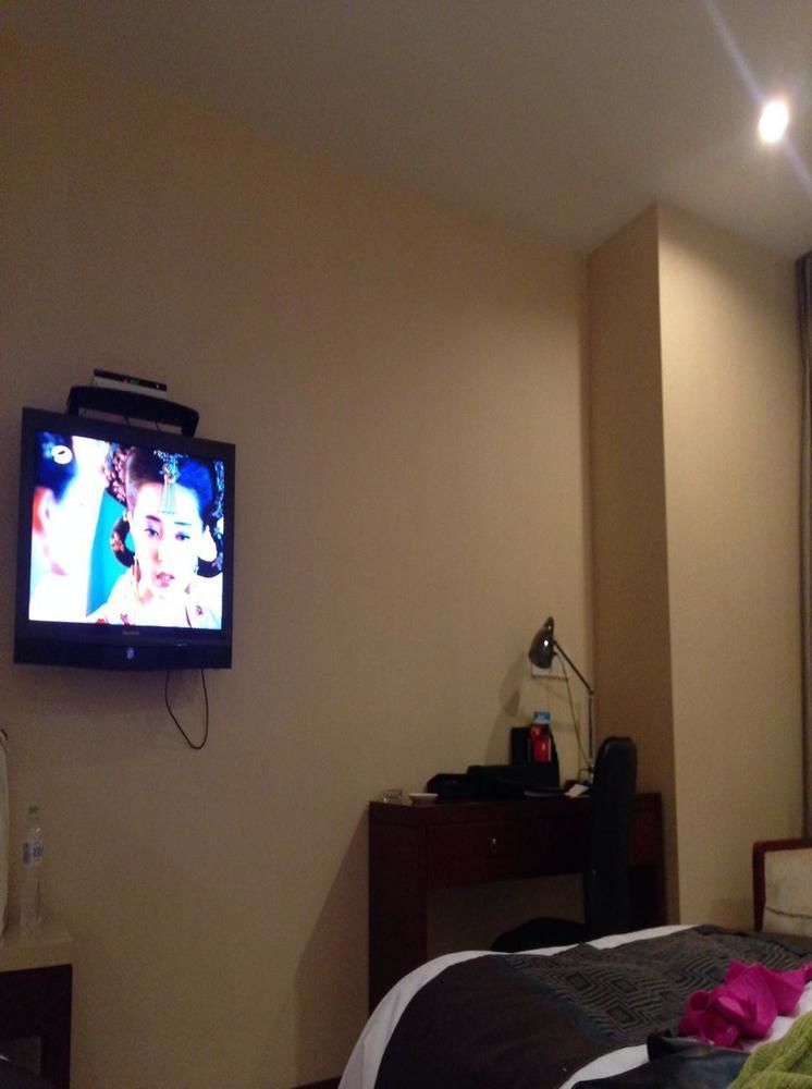 Landison Plaza International Hotel Zhenjiang  Bagian luar foto