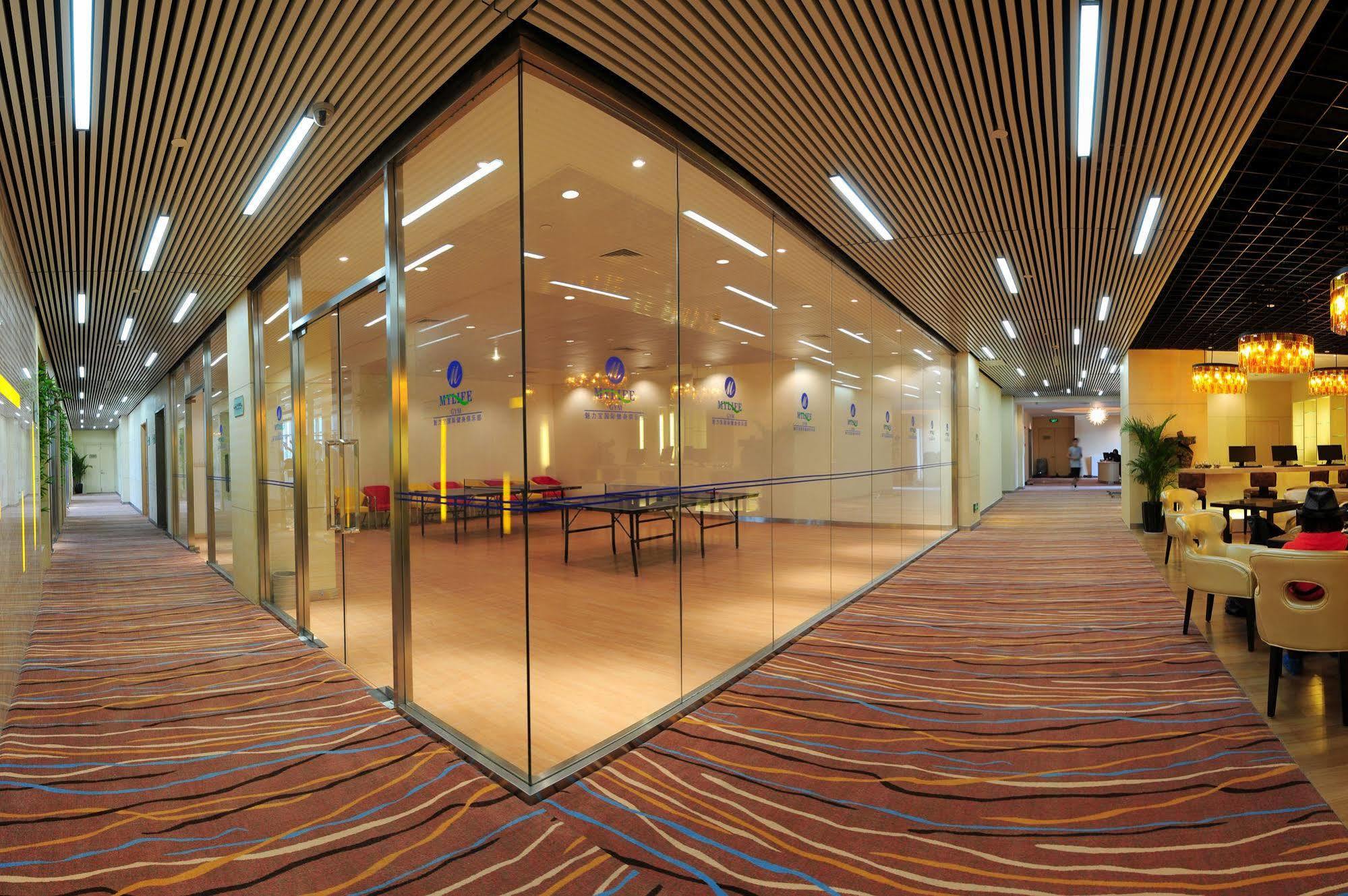 Landison Plaza International Hotel Zhenjiang  Bagian luar foto
