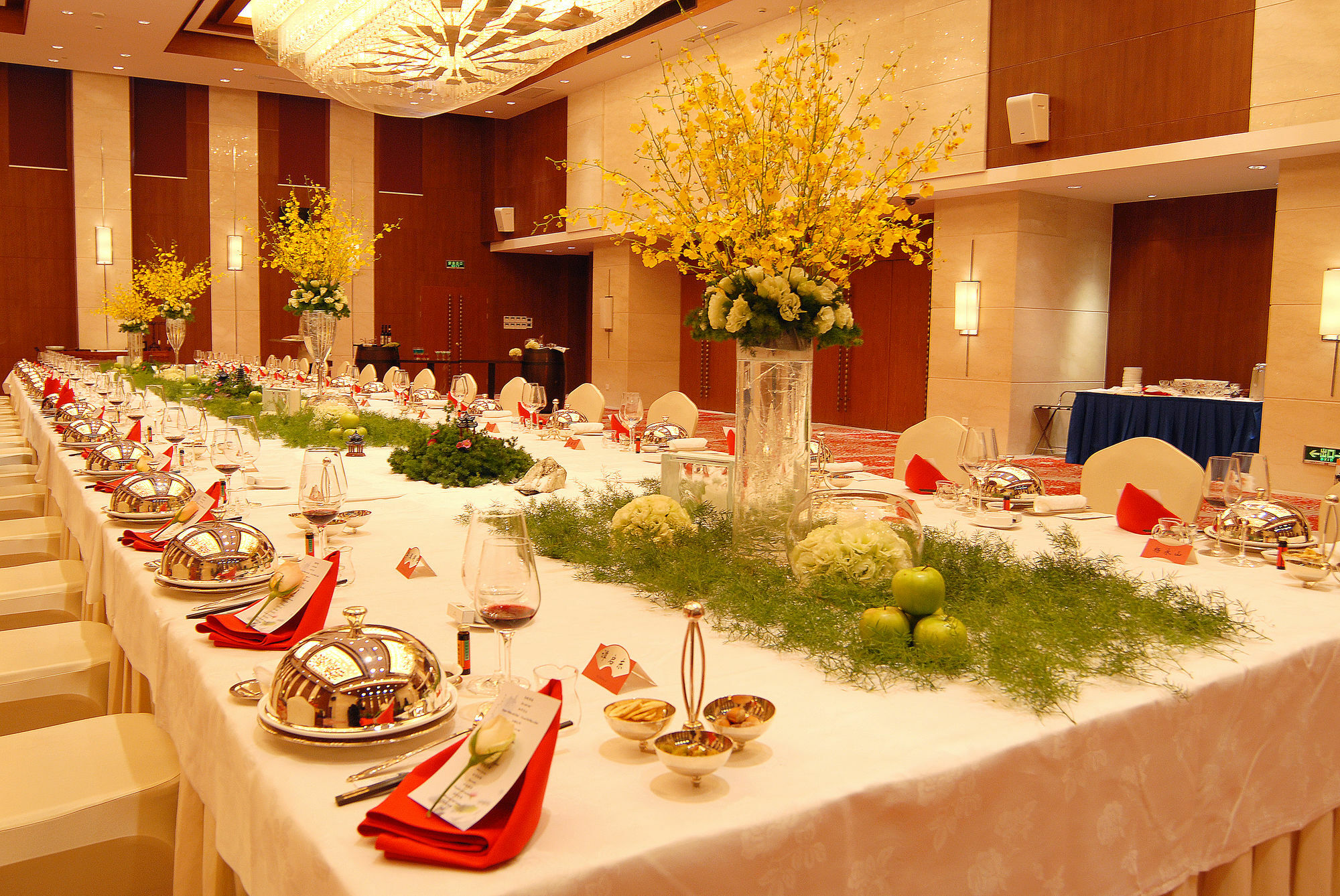 Landison Plaza International Hotel Zhenjiang  Bagian luar foto
